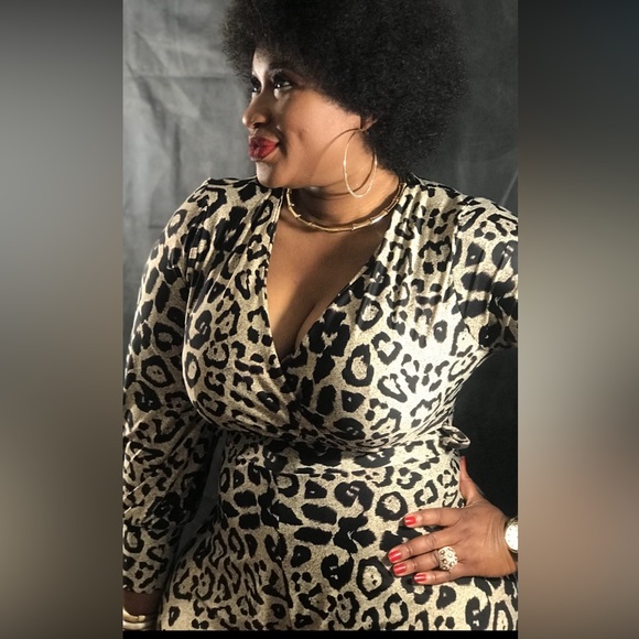 Leopard print wide leg jumpsuit - Picture 6 of 8